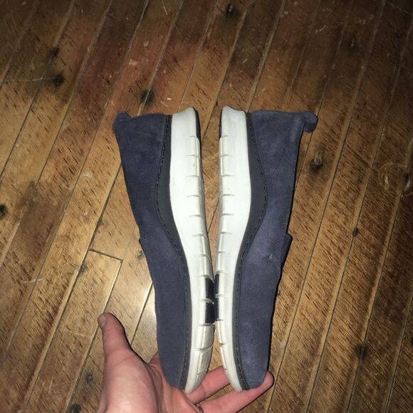 Vionic navy blue slip on suede loafers, size 8.5 - Picture 3 of 5